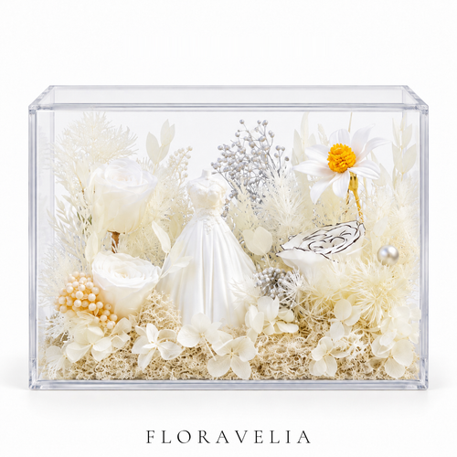 FLORAVELIA Ivory Vow preserved floral acrylic box on white background
